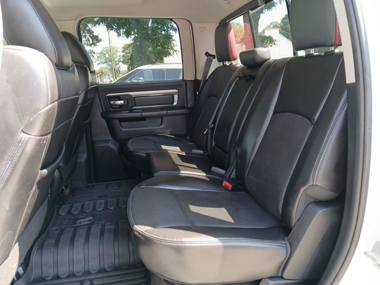 Used 2014 RAM 1500 Sport RWD image 10