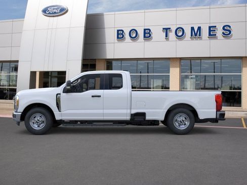 New 2026 Ford F250 XL w/ XL Chrome Package RWD image 3