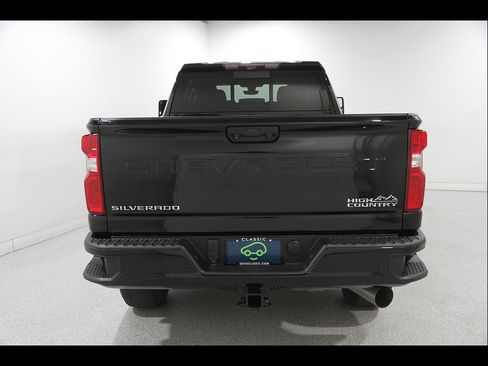 Used 2020 Chevrolet Silverado 3500 High Country w/ Technology Package AWD/4WD image 22