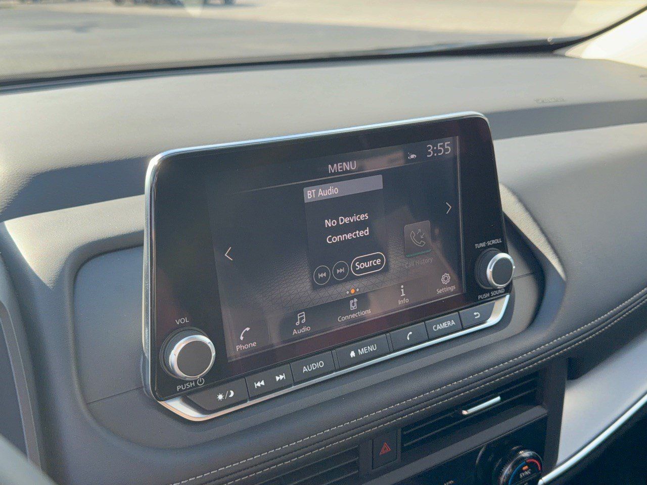 Certified 2025 Nissan Rogue SV FWD image 27