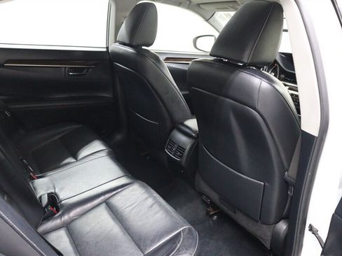 Used 2014 Lexus ES 350 w/ Luxury Package FWD image 29