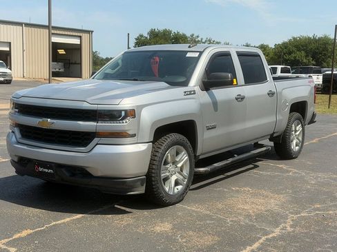 Used 2018 Chevrolet Silverado 1500 Custom w/ Texas Edition AWD/4WD image 3