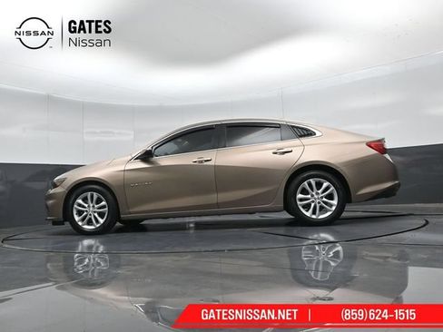Used 2018 Chevrolet Malibu LT FWD image 38