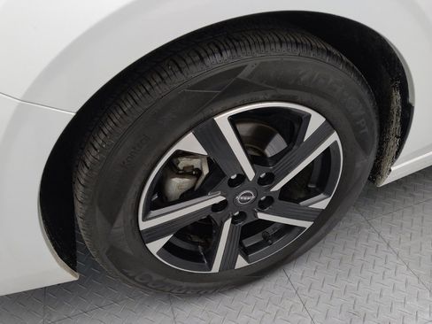 Used 2024 Nissan Sentra SV image 31