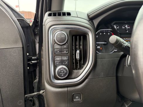 Used 2023 GMC Sierra 2500 SLT w/ SLT Convenience Package image 35