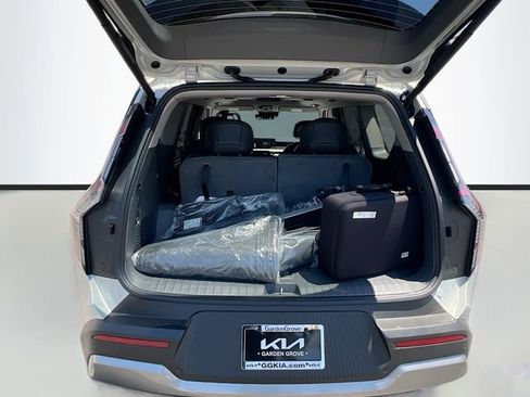 New 2026 Kia EV9 Light RWD image 28