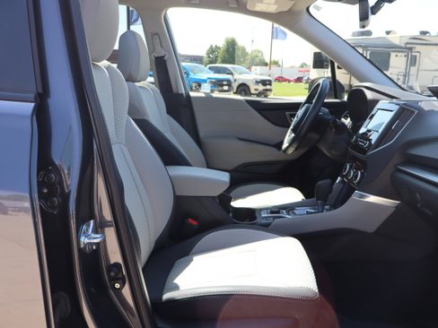 Used 2024 Subaru Forester Premium AWD/4WD image 12