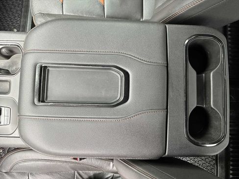 Used 2022 GMC Sierra 1500 AT4 w/ AT4 Premium Package AWD/4WD image 23