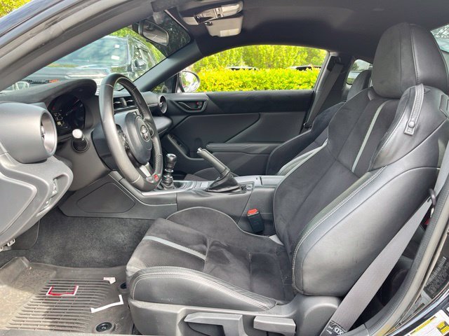 Used 2023 Toyota GR86 Premium RWD image 7