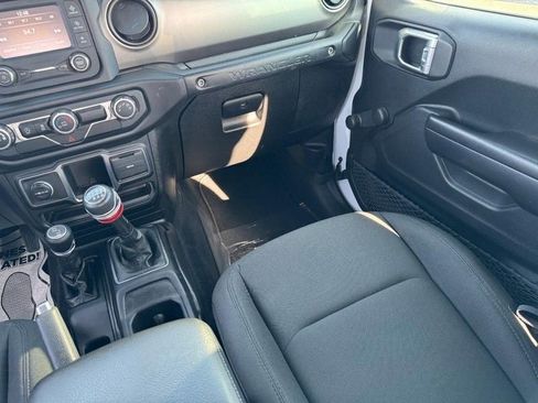 Used 2021 Jeep Wrangler Unlimited Sport image 15