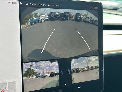 Used 2023 Tesla Model Y Performance AWD/4WD image 26