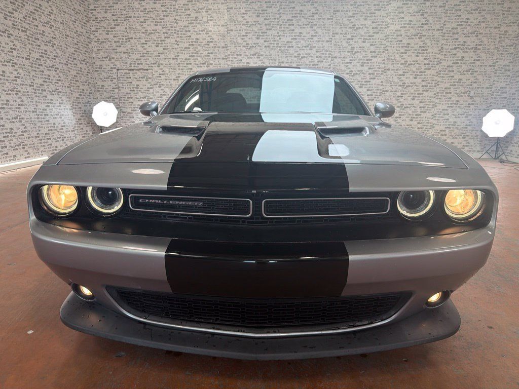 Used 2016 Dodge Challenger SXT w/ Super Sport Group (SS/T) RWD image 2