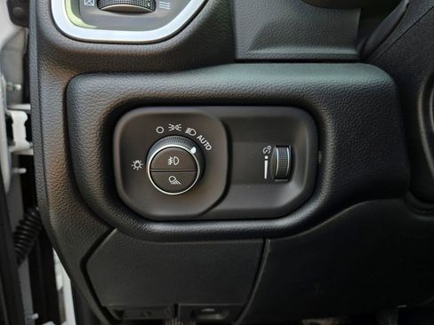 New 2026 RAM 2500 Big Horn AWD/4WD image 13