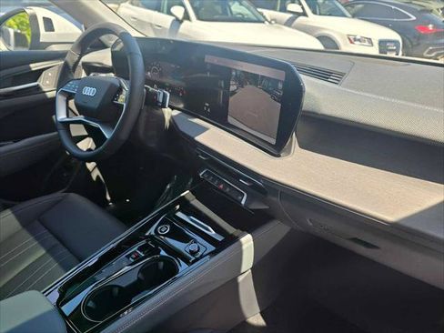 New 2026 Audi Q3 quattro 2.0T AWD/4WD image 11