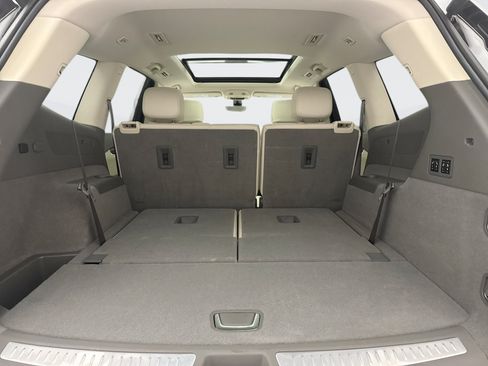 Used 2023 Cadillac XT6 Premium Luxury w/ Technology Package AWD/4WD image 26