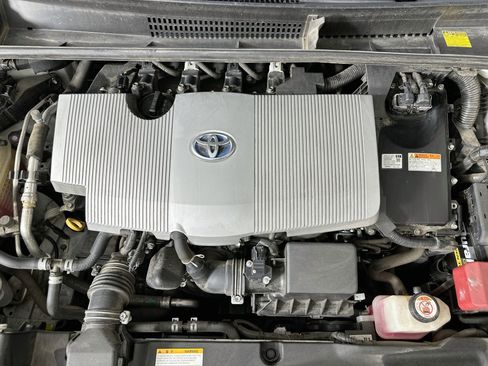 Used 2017 Toyota Prius Four Touring w/ Premium Convenience Package FWD image 32