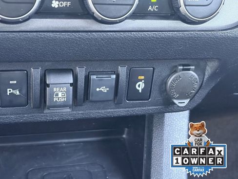 Used 2023 Toyota Tacoma TRD Off-Road w/ Technology Package image 30