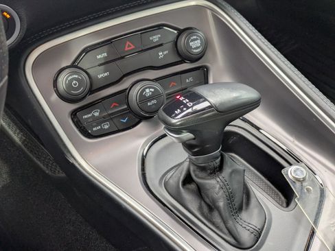 Used 2022 Dodge Challenger SXT w/ Blacktop Package image 20