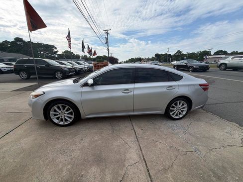 Used 2013 Toyota Avalon XLE Touring FWD image 13