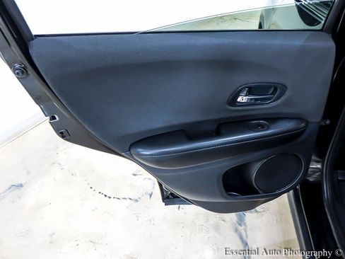 Used 2022 Honda HR-V LX image 25