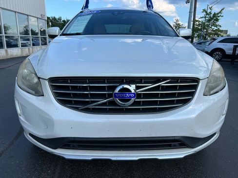 Used 2015 Volvo XC60 T5 Premier w/ Proximity Package FWD image 9