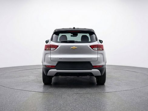 Used 2025 Chevrolet TrailBlazer LT AWD/4WD image 7