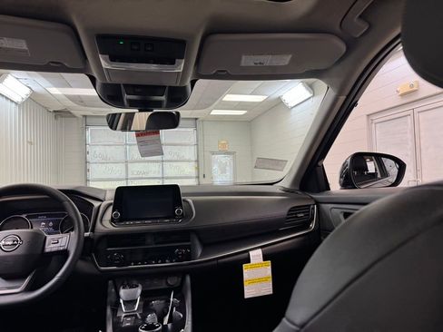 New 2026 Nissan Rogue SV image 22