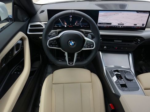 Used 2025 BMW 230i Coupe w/ M Sport Package RWD image 19