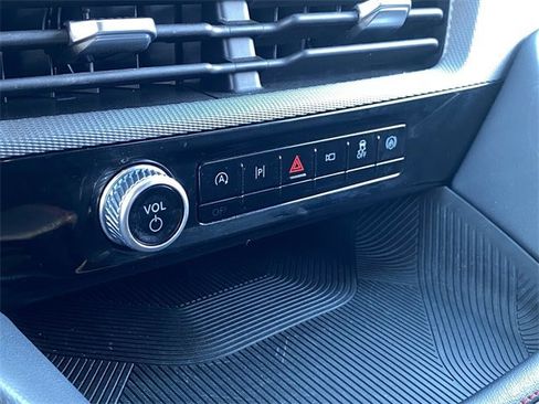 Used 2025 Ford Explorer ST-Line image 26