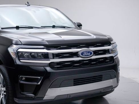 Used 2024 Ford Expedition Limited AWD/4WD image 10