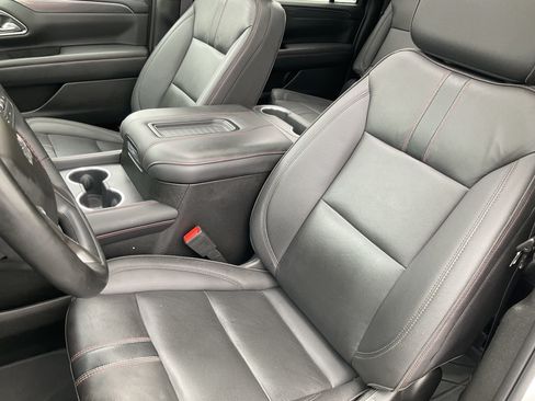 Used 2023 Chevrolet Suburban RST w/ Luxury Package AWD/4WD image 30