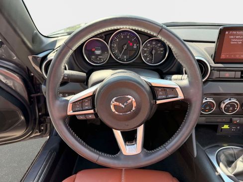 Used 2023 MAZDA MX-5 Miata Grand Touring RWD image 15