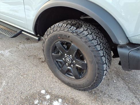 Used 2024 Ford Bronco Black Diamond image 5