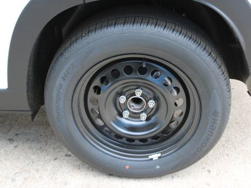 New 2026 Chevrolet Trax LS image 41