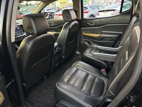 Used 2018 GMC Acadia Denali image 25