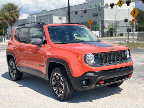 Used 2016 Jeep Renegade Trailhawk AWD/4WD image 7