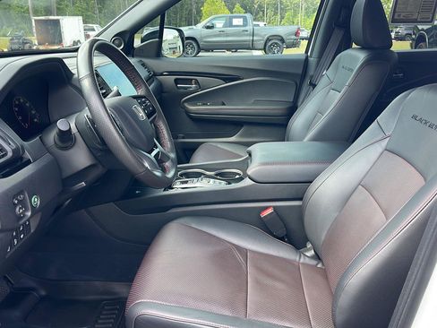 Used 2025 Honda Ridgeline Black Edition image 19