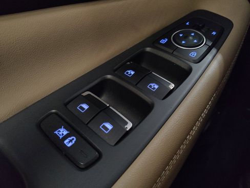 Used 2019 Hyundai Santa Fe Limited AWD/4WD image 27
