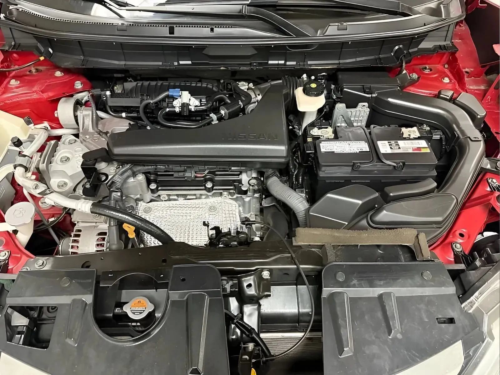 Used 2018 Nissan Rogue SV w/ Premium Package FWD image 15
