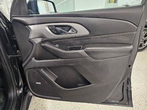 Used 2019 Chevrolet Traverse RS AWD/4WD image 32