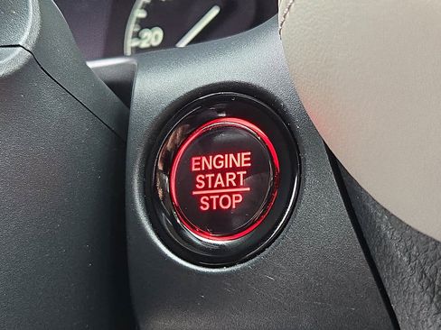 Certified 2023 Honda HR-V LX image 24