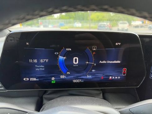 Used 2024 Chevrolet Blazer EV LT AWD/4WD image 10