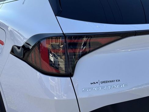 New 2026 Kia Sportage LX image 11