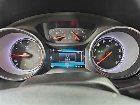 Used 2018 Buick Regal Preferred w/ Sights and Sounds Package image 24