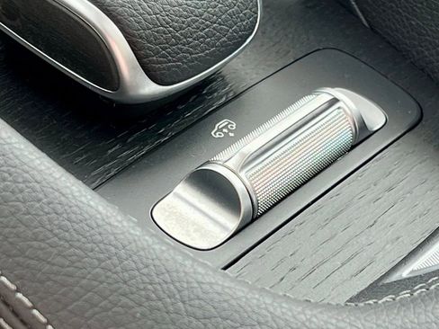 Certified 2026 Mercedes-Benz GLS 450 4MATIC image 22