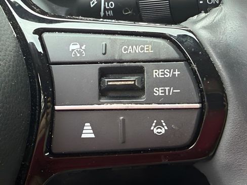Used 2023 Honda CR-V EX-L image 17