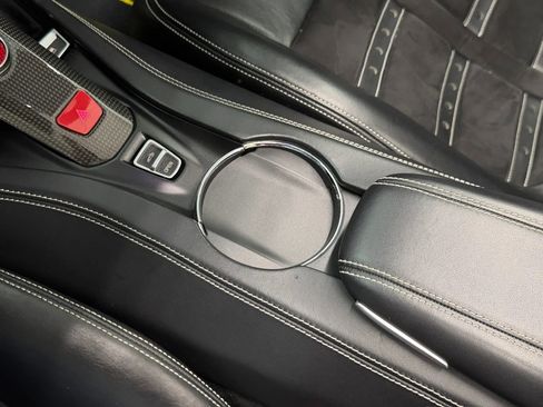 Used 2015 Ferrari California T RWD image 28