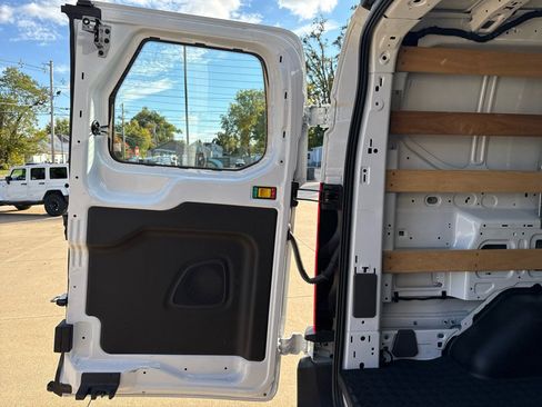 Used 2024 Ford Transit 250 Low Roof w/ Exterior Upgrade Package image 22