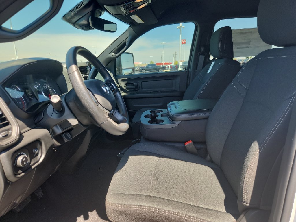 New 2026 RAM 3500 Tradesman AWD/4WD image 10