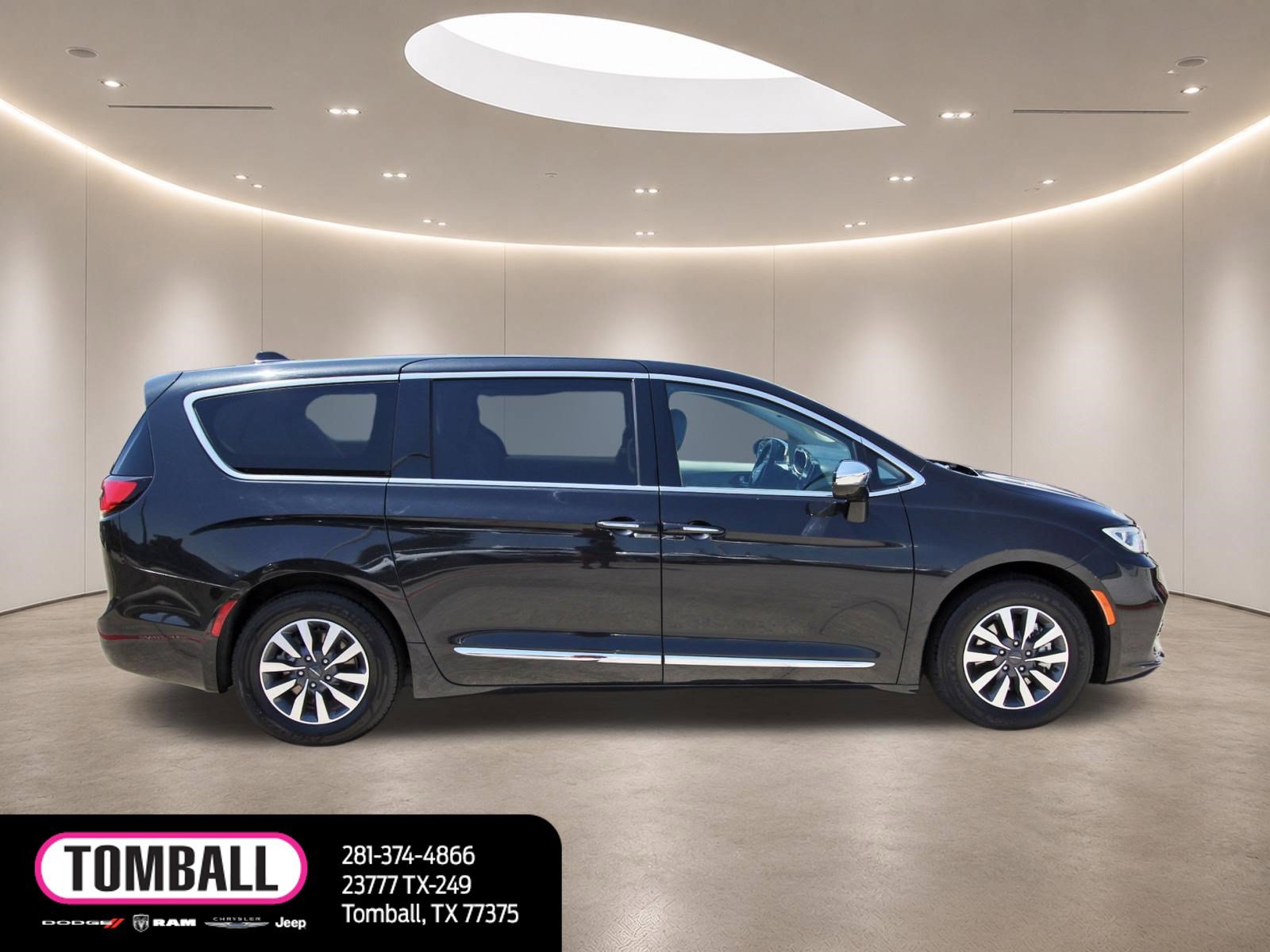 Used 2023 Chrysler Pacifica Limited FWD image 8
